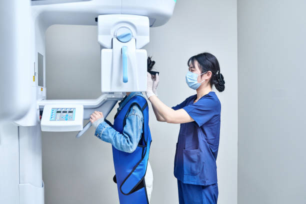 Best Mobile Emergency Dentist in Maple Heights, OH